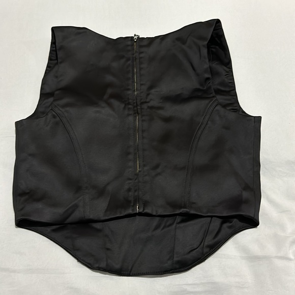 Aritzia Sunday Best Shiloh Satin Bustier - Picture 6 of 8